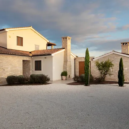Casa Ginetto By Guide بولا